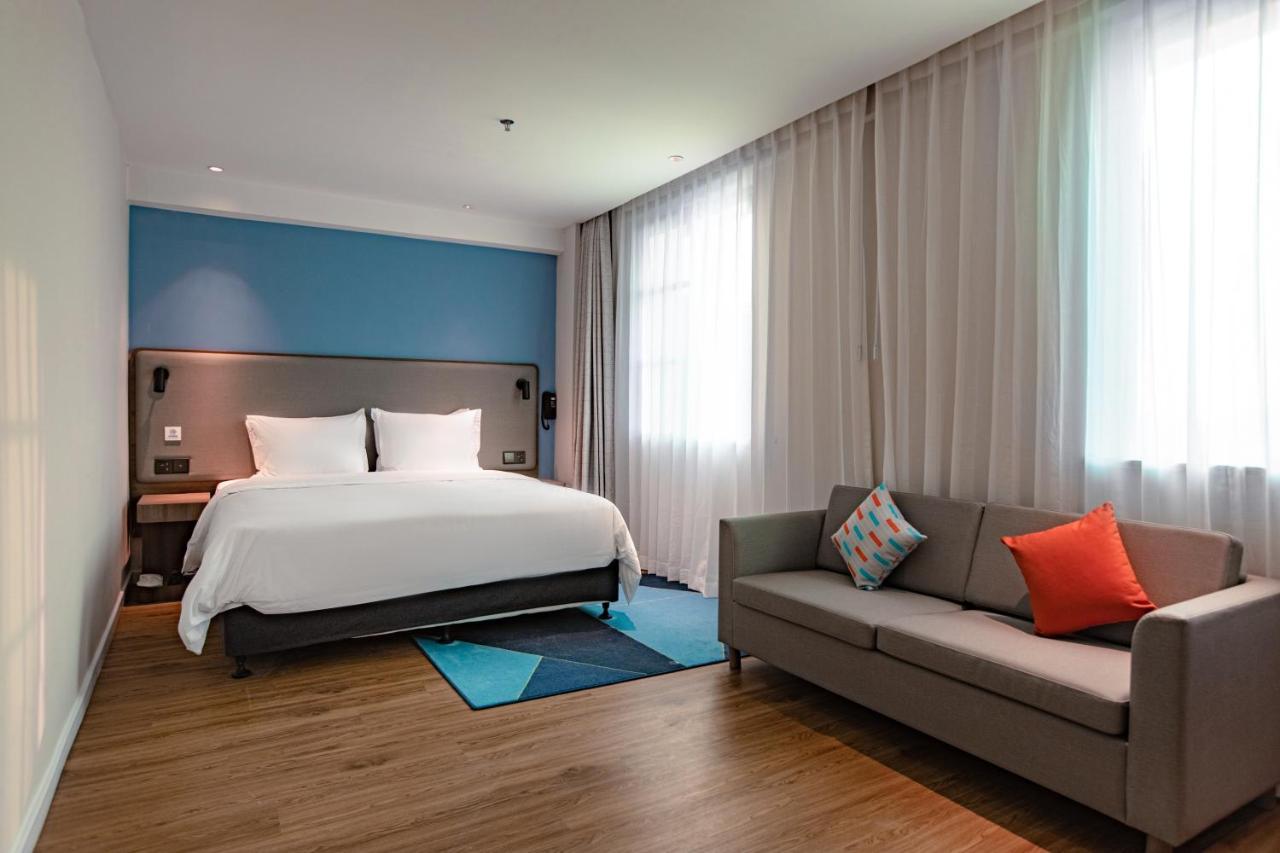 Holiday Inn Express Shantou City Center By Ihg Екстер'єр фото