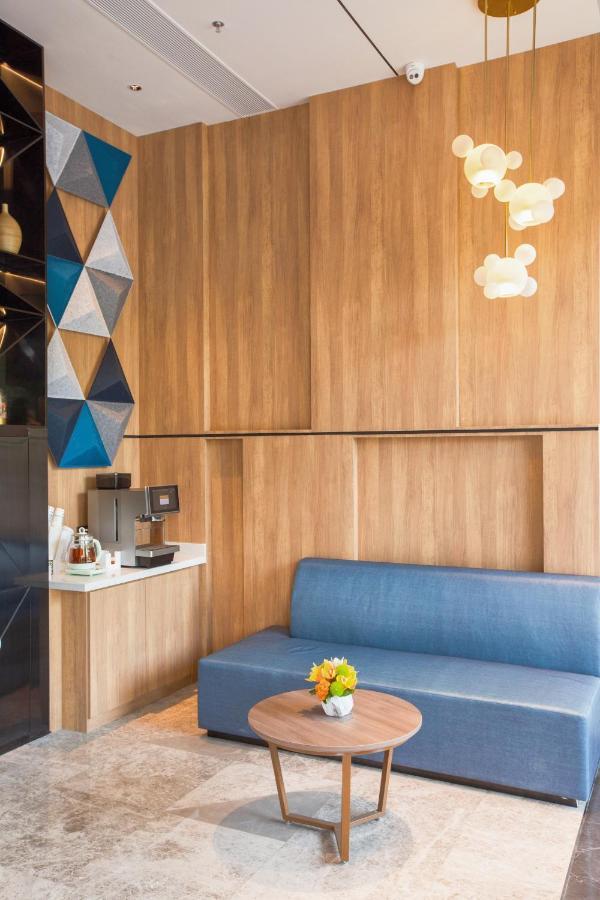 Holiday Inn Express Shantou City Center By Ihg Екстер'єр фото