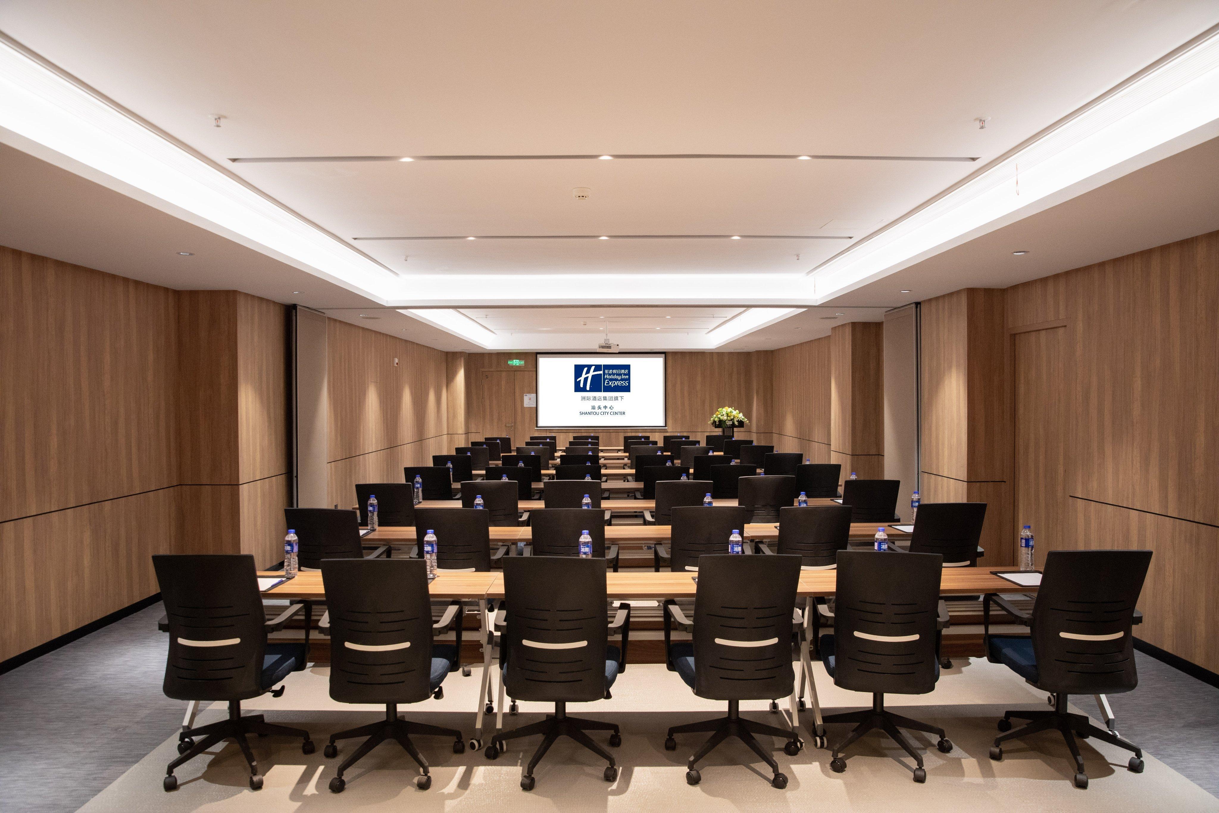 Holiday Inn Express Shantou City Center By Ihg Екстер'єр фото
