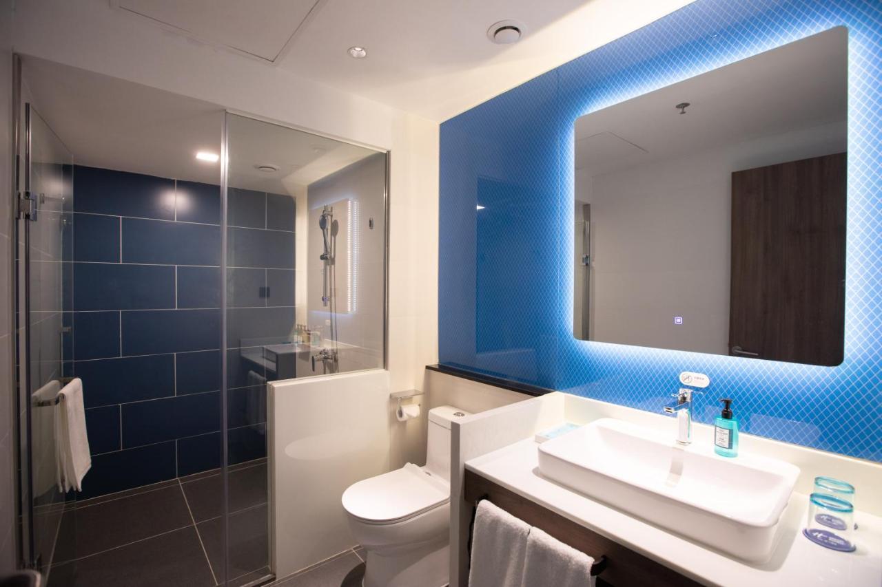 Holiday Inn Express Shantou City Center By Ihg Екстер'єр фото