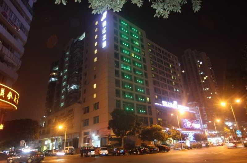 Holiday Inn Express Shantou City Center By Ihg Екстер'єр фото